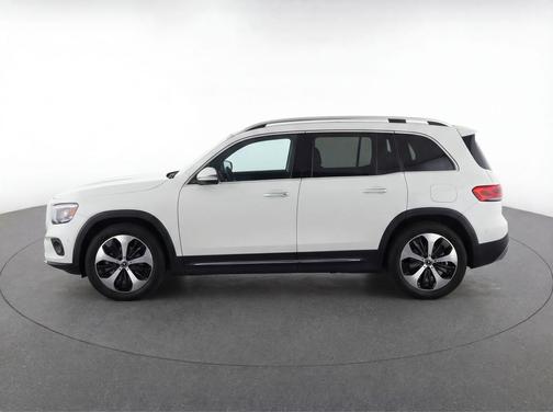 Polar White 2025 Mercedes-Benz GLB 250 4MATIC