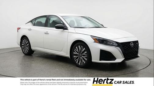 Glacier White 2025 Nissan Altima SV FWD