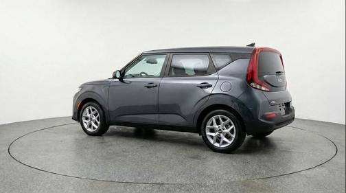 Gravity Gray 2025 Kia Soul LX