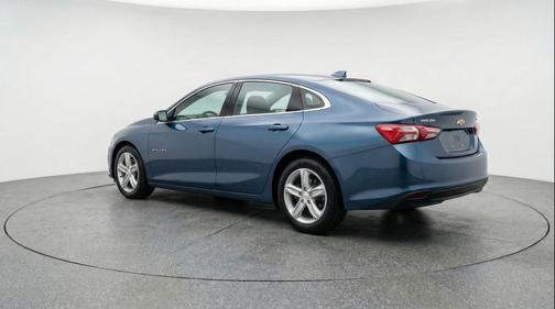 Lakeshore Blue Metallic 2024 Chevrolet Malibu FWD 1LT
