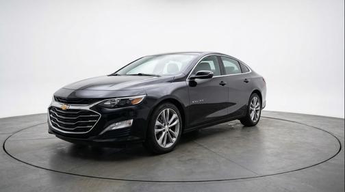Mosaic Black Metallic 2024 Chevrolet Malibu FWD 2LT