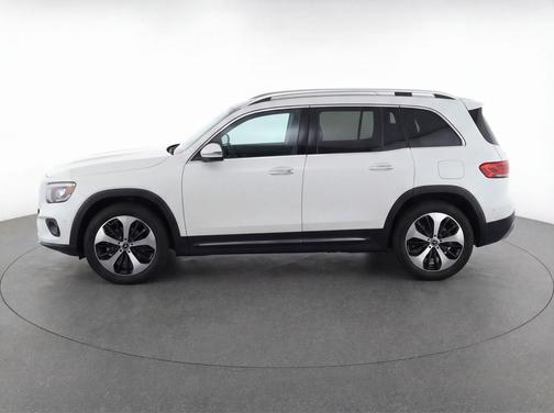 Polar White 2025 Mercedes-Benz GLB 250 4MATIC