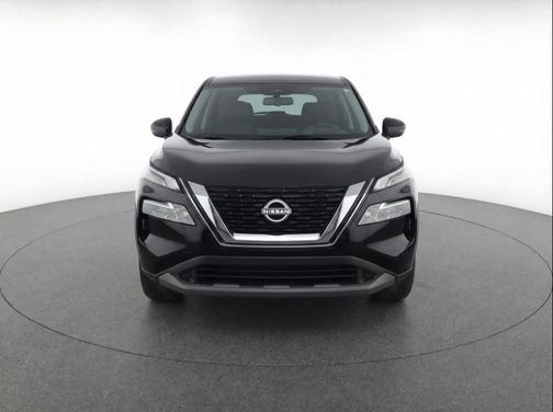 Super Black 2025 Nissan Kicks SV