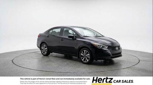 Super Black 2025 Nissan Versa 1.6 SV