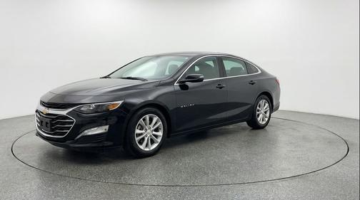 Mosaic Black Metallic 2024 Chevrolet Malibu FWD 1LT