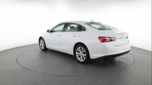 Summit White 2024 Chevrolet Malibu FWD 1LT
