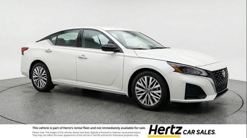Glacier White 2025 Nissan Altima SV FWD