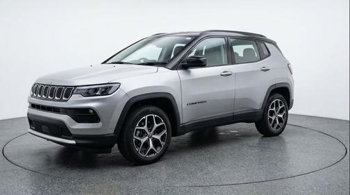 Silver Zynith Metallic Clearcoat 2025 Jeep Compass Limited