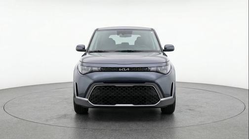 Gravity Gray 2025 Kia Soul LX