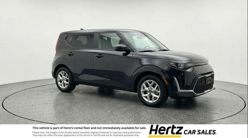 Fusion Black 2025 Kia Soul LX