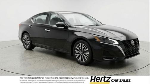 Super Black 2025 Nissan Altima SV FWD