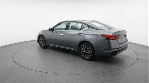 Gun Metallic 2025 Nissan Altima SV FWD