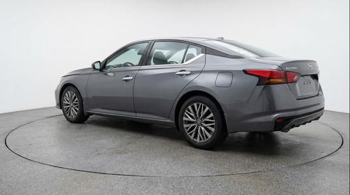 Gun Metallic 2025 Nissan Altima SV FWD