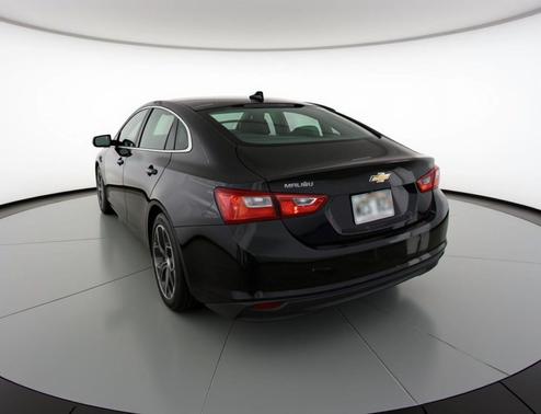 Mosaic Black Metallic 2024 Chevrolet Malibu FWD 1LT