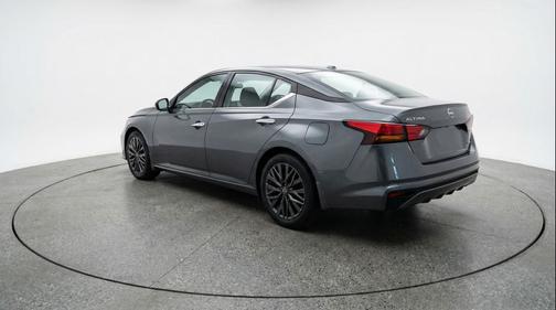 Gun Metallic 2025 Nissan Altima SV FWD