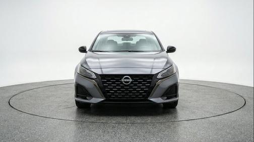 Gun Metallic 2025 Nissan Altima SR FWD