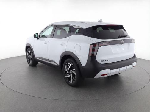 Fresh Powder 2025 Nissan Kicks SV