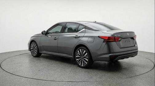 Gun Metallic 2025 Nissan Altima SV FWD
