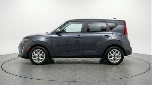 Gravity Gray 2025 Kia Soul LX