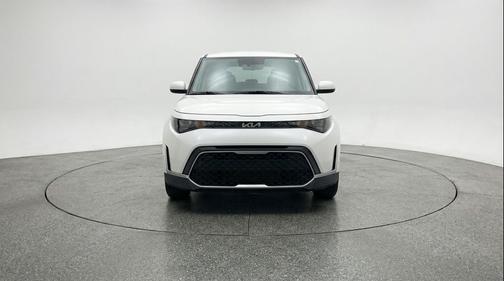 Snow White Pearl 2025 Kia Soul LX
