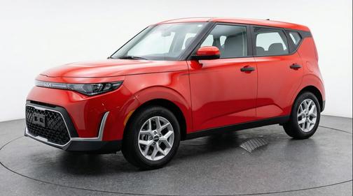 Inferno Red 2025 Kia Soul LX