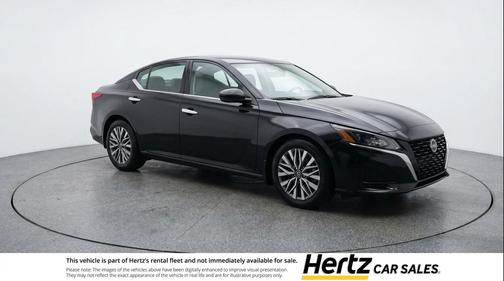 Super Black 2025 Nissan Altima SV FWD