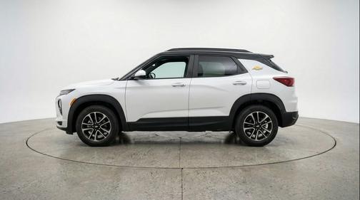 Summit White 2025 Chevrolet Trailblazer LT