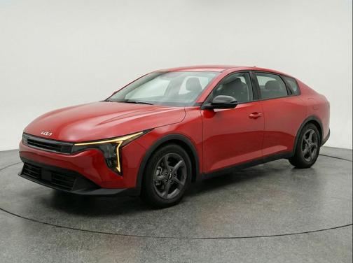 Currant Red 2025 Kia K4 LXS