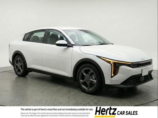 Snow White Pearl 2025 Kia K4 LXS