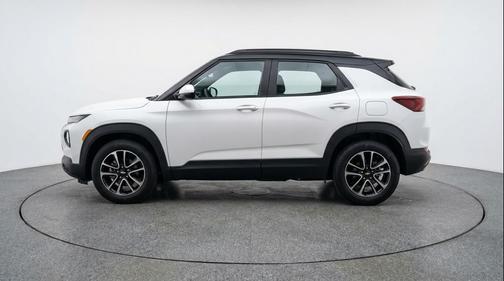 Summit White 2025 Chevrolet Trailblazer LT