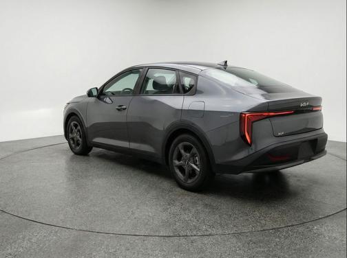 Interstellar Gray 2025 Kia K4 LXS
