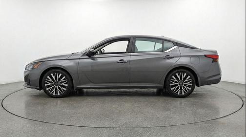 Gun Metallic 2025 Nissan Altima SV FWD