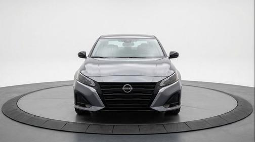 Gun Metallic 2025 Nissan Altima SV FWD