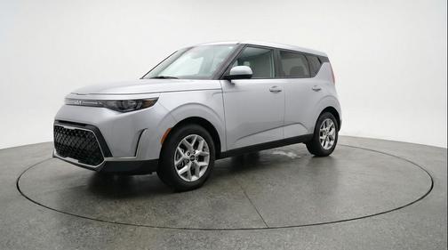 Steel Gray 2025 Kia Soul LX