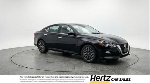 Super Black 2025 Nissan Altima SV FWD