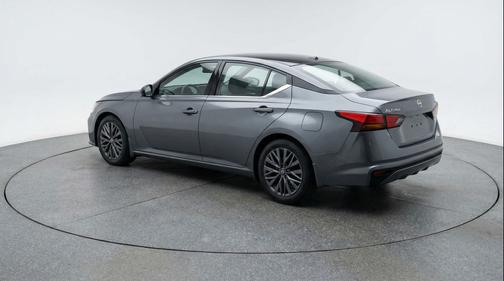 Gun Metallic 2025 Nissan Altima SV FWD