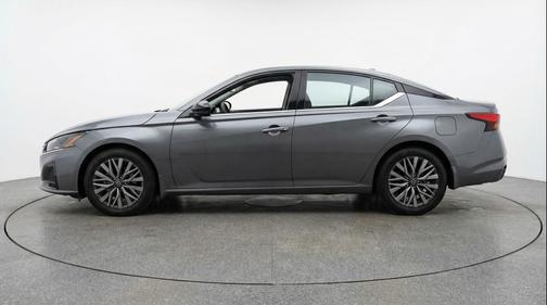 Gun Metallic 2025 Nissan Altima SV FWD