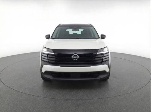 Fresh Powder 2025 Nissan Kicks SV
