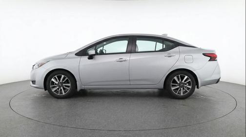 Brilliant Silver Metallic 2025 Nissan Versa 1.6 SV