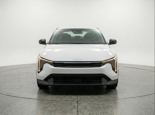 Snow White Pearl 2025 Kia K4 LXS
