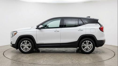Summit White 2024 GMC Terrain SLE