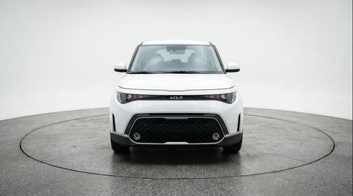 Snow White Pearl 2025 Kia Soul LX