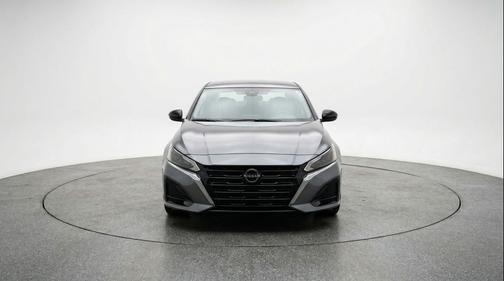 Gun Metallic 2025 Nissan Altima SV FWD