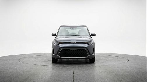 Gravity Gray 2025 Kia Soul LX