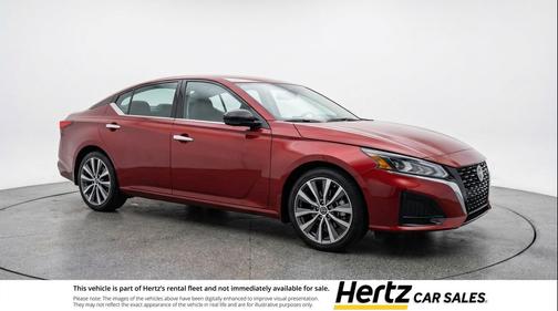 Garnet Pearl Metallic 2025 Nissan Altima SV FWD