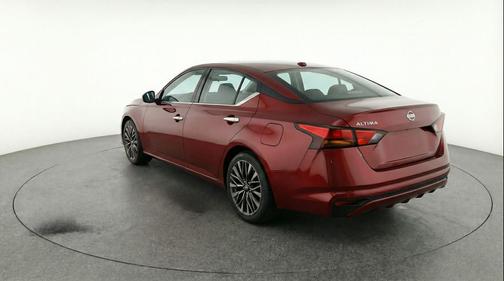 Garnet Pearl Metallic 2025 Nissan Altima SV FWD