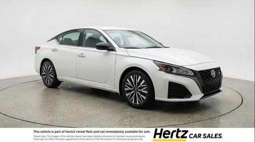 Glacier White 2025 Nissan Altima SV FWD
