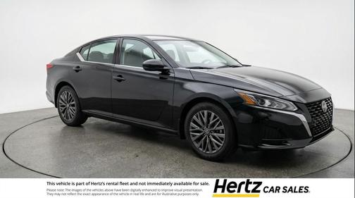 Super Black 2025 Nissan Altima SV FWD
