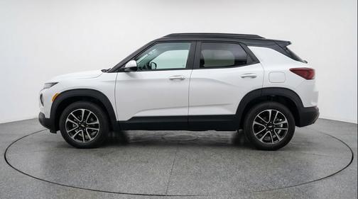 Summit White 2025 Chevrolet Trailblazer LT