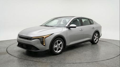 Morning Haze 2025 Kia K4 LXS